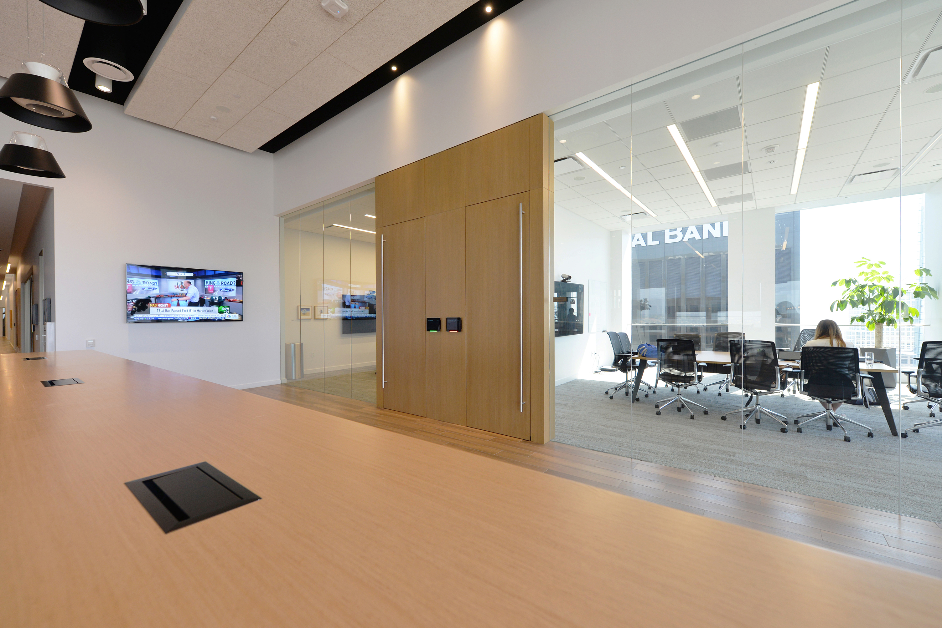 Boston Consulting Group (BCG) | West Coast Headquarters • Waveguide